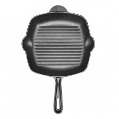 Outdoor camping, barbecue, kitchen, cooking, cast iron frying pan